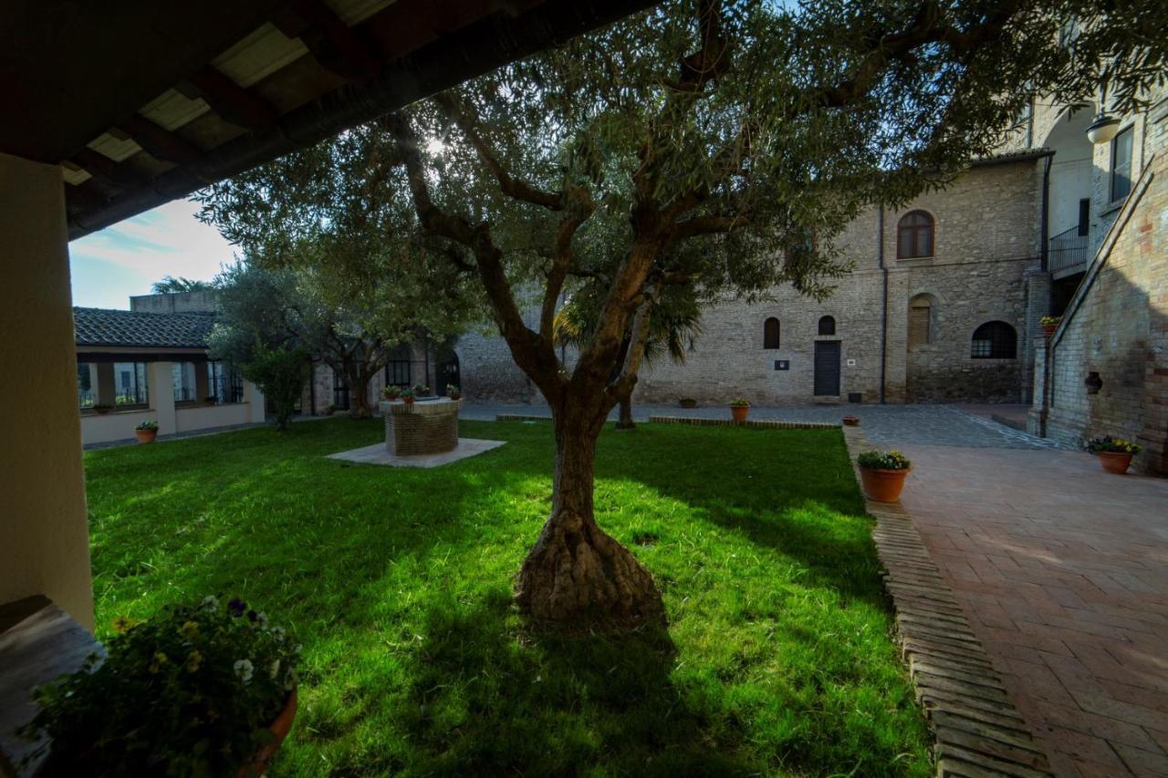Il Monastero Di Bevagna Panzió Kültér fotó