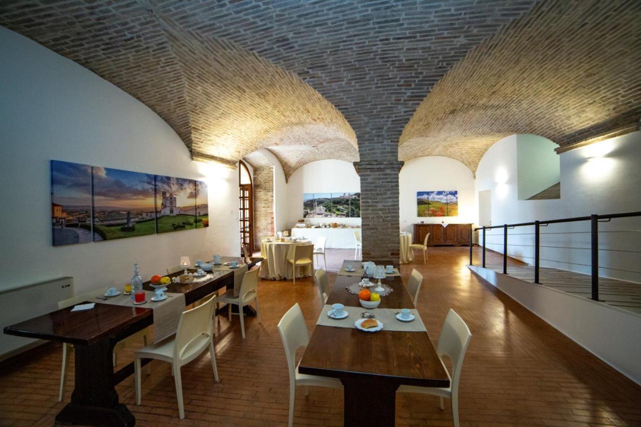 Il Monastero Di Bevagna Panzió Kültér fotó