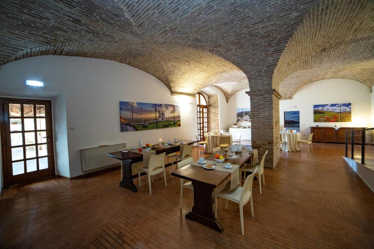 Il Monastero Di Bevagna Panzió Kültér fotó
